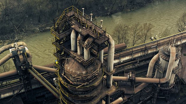 Jako z jin�ho sv�ta. Lidem u �elez�ren p�ipad� hu� �ediv�, Franti�ek Zvardo� odkr�v� jej� specifickou kr�su.