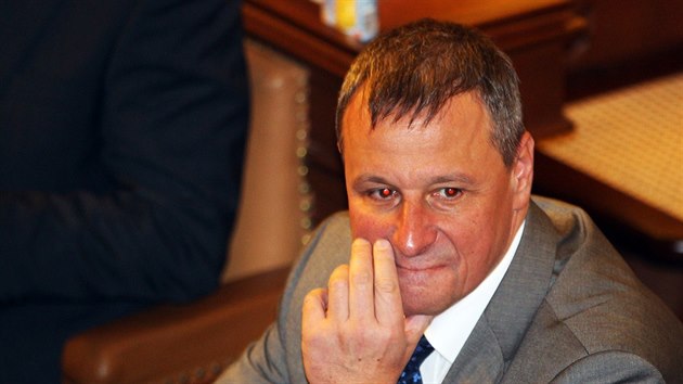 Ustavuj�c� sch�ze Sn�movny. Martin Kom�rek (ANO)