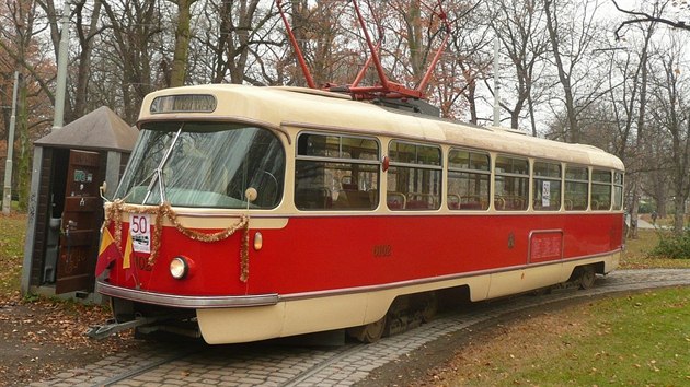 Tatra T3 je československá tramvaj, vyráběná od začátku 60. let do druhé poloviny 90. let 20. století podnikem ČKD Praha v závodě Tatra Smíchov. S přibližně 14 tisíci kusy se jedná o nejpočetněji vyráběný tramvajový vůz na světě.