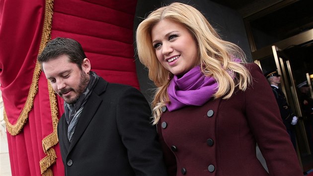 Kelly Clarksonov a jej manel Brandon Blackstock ped narozenm jejich prvnho dtte.