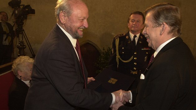 Franti�ek Pavl��ek