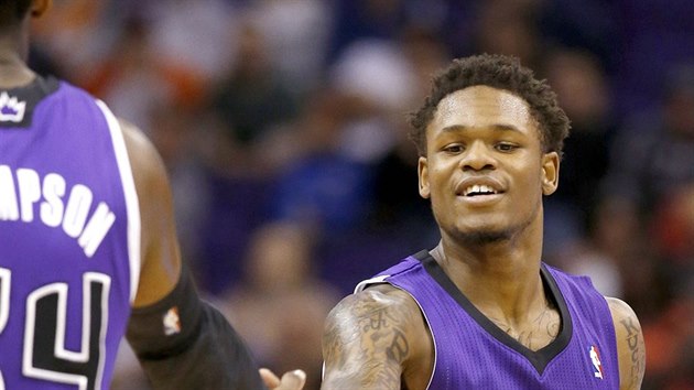 Ben McLemore (vpravo) a Jason Thompson slav ko Sacramenta.