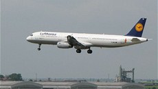 Airbus A321 Lufthansa - letit Ruzyn - letadlo - aerolinie - aerolinky
