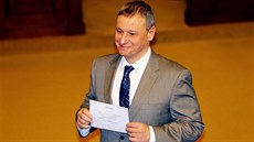 Poslanec a bývalý noviná Martin Komárek (ANO) na ustavující schzi Poslanecké...