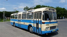 Karosa �L 11 je model linkov�ho autobusu vyr�b�n�ho n�rodn�m podnikem Karosa v letech 1970 a� 1981.
