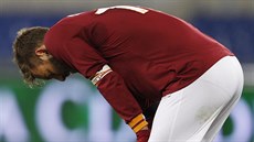 Daniele De Rossi z AS �ím je zklamaný po remíze s Cagliari.