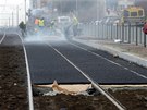 Rekonstrukce tramvajové trat a vozovky v Evropské ulici.