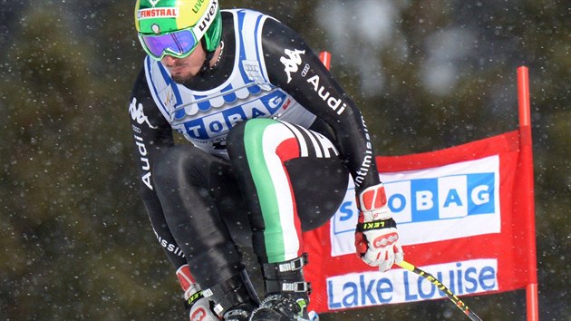 VTZ VODNHO SJEZDU. Italsk lya Dominik Paris ovldl vodn sjezd nov sezony Svtovho pohru v Lake Louise.