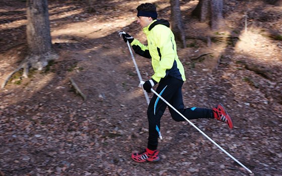 Bláto a mokro nás pi nordic runningu nezpomalí.