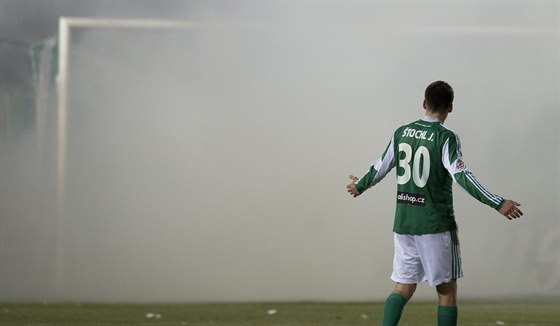 Fanouci Zbrojovky Brno na zatku prosince peruili zpas s Bohemians 1905....