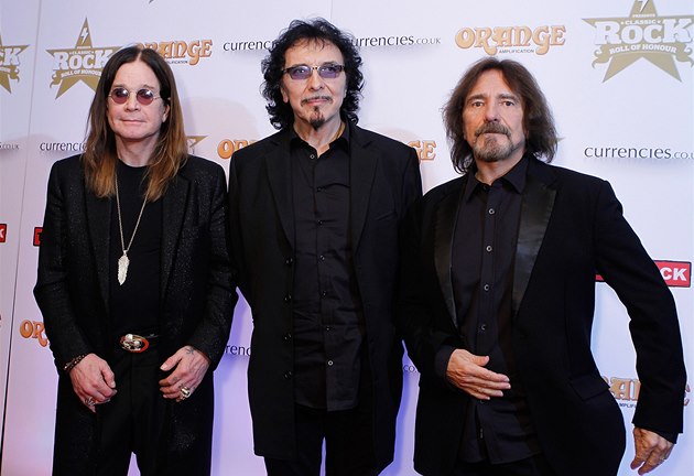 Ozzy Osbourne, Tony Iommi a Geezer Butler míří do Prahy.