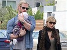 Chris Hemsworth s manelkou a dcerou