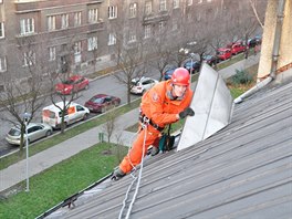 Po namáhavém cviení  lezecké drustvo z Ostravy-Poruby jet tikrát vyjelo k...