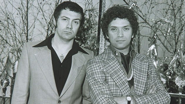 Neporaziteln dvojka: Bodie (Lewis Collins) a Doyle (Martin Shaw)