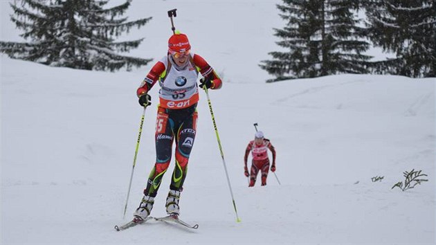 NA TRATI. Veronika Vtkov ve sprintu SP v Hochfilzenu.