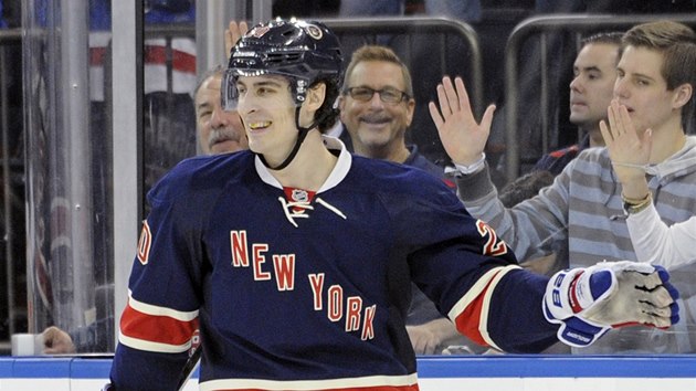 ASTN SMV. Chris Kreider z New Yorku Rangers prv skroval. 