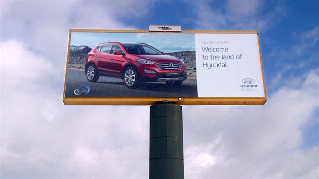 Billboard Hyundai pobl ruzyskho letit.