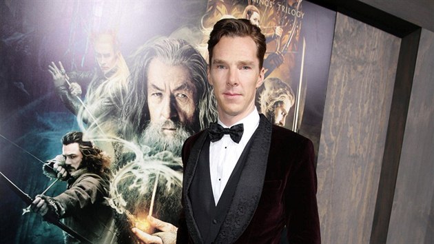 Benedict Cumberbatch na premie filmu Hobit: makova dra pou v Los Angeles (2. prosince 2013)