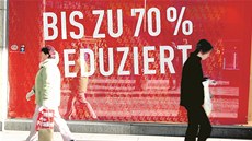 N�me�tí obchodníci lákají p�ed Vánoci na slevy. Ty �asto dosahují i 70 procent