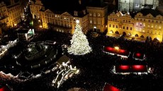 Rozsvěcení vánočního stromku na Staroměstském náměstí.