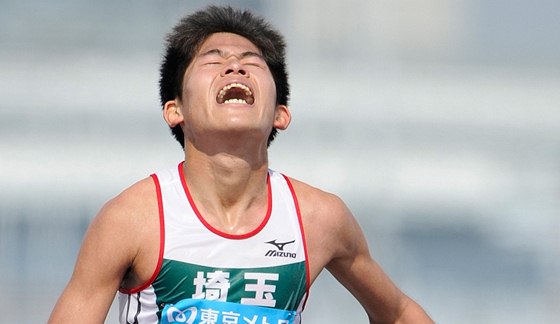 Yuki Kawauchi se drí tréninkového systému Arthura Lydiarda. 