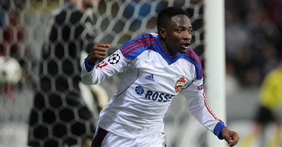 Nigerijský útoník Ahmed Musa z CSKA Moskva se raduje z gólu, který vstelil v...