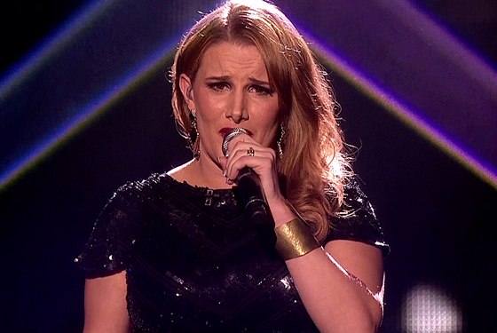 Vítzka britského X Factoru zpívala ped soutí vzm.