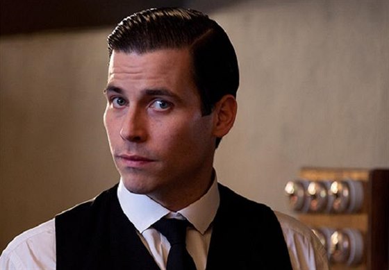 Rob James-Collier v seriálu Panství Downton