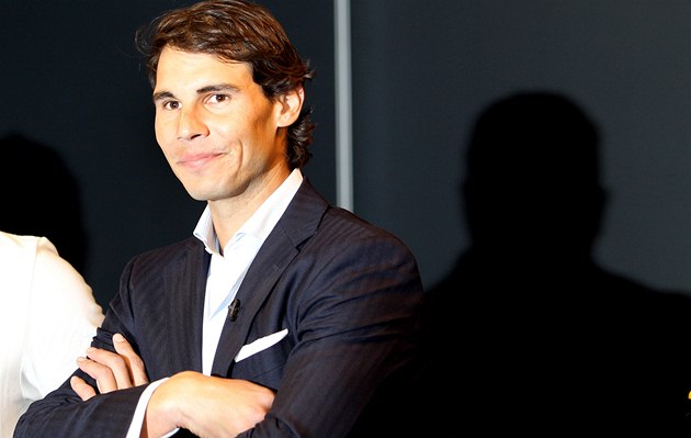 ELEGÁN RAFA. �pan�lský tenista Rafael Nadal objevil novou vá�e� - poker. A...