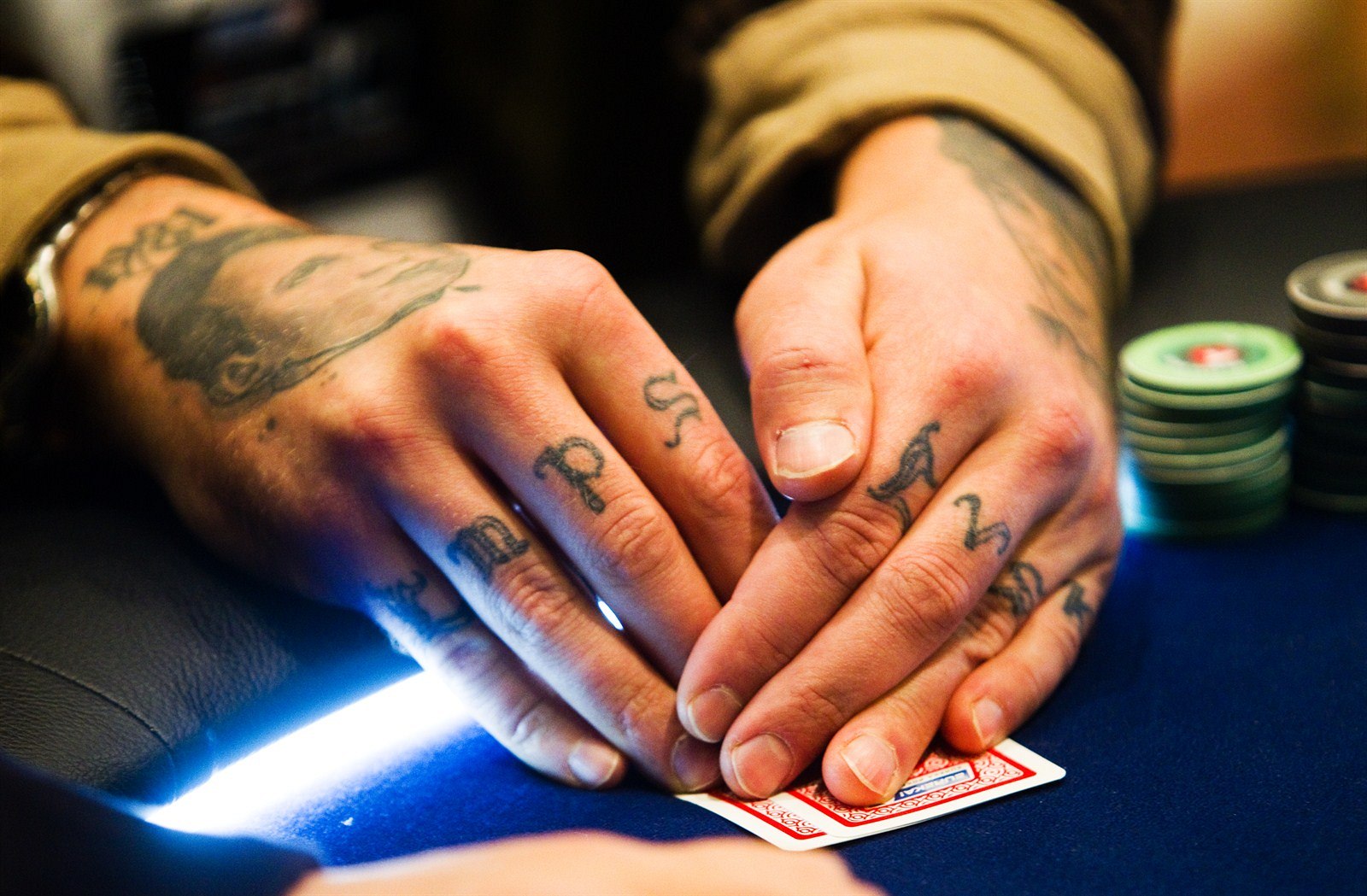 POKER. Momentka z pra�ského turnaje Eureka Poker Tour.
