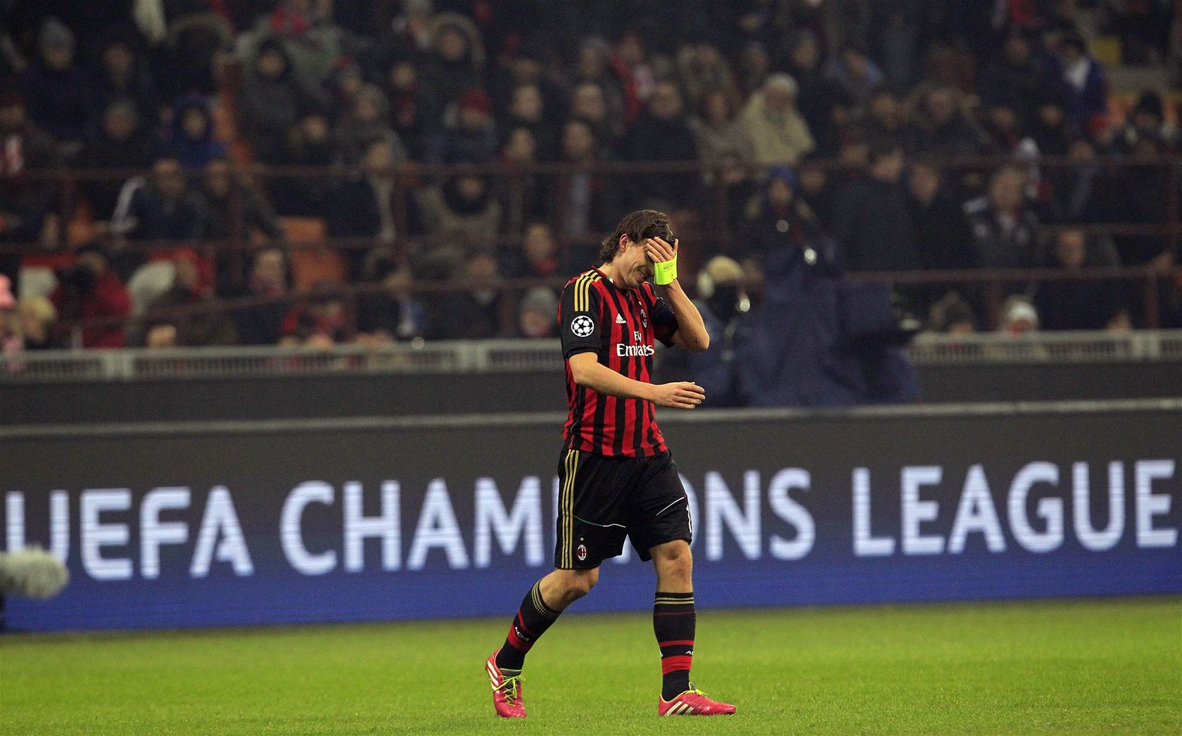 Riccardo Montolivo z AC Milán p�i�el o druhý velký turnaj za sebou.