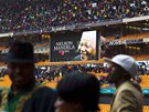 Jihoafriané na velkolepé vzpomínkové akci na poest Nelsona Mandely na...