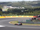 Circuit Spa-Francorchamps. Kráska v ostrém protikladu k asijským Tilkedrom�m.