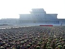 Vojáci severokorejské lidové armády písahali vrnost mladému vdci Kim...