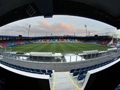 REKONSTRUOVAN TRUNCOVY SADY. Celkov pohled na plzesk fotbalov stadion.