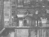Záchod u Národního divadla po roce 1898 Záchod u Národního divadla po roce 1898