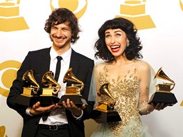 10. ÚNORA V Los Angeles byly vyhláeny americké hudební ceny Grammy. Desku roku...