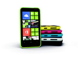 Pro nekoupit Nokii Lumia 620? Z prostého dvodu, novjí Lumia 625 stojí...