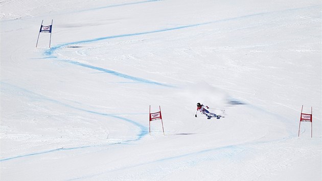 Lara Gutov na trati superobho slalomu ve Svatm Moici.