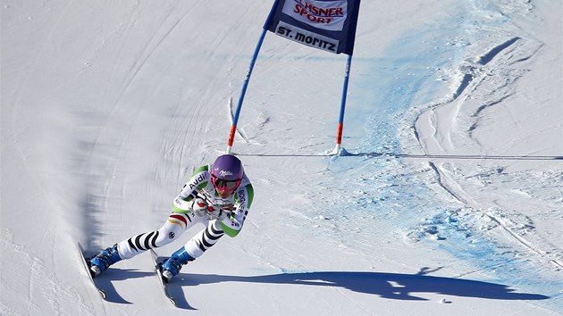 Maria Höflová Rieschová na trati superobřího slalomu ve Svatém Mořici.