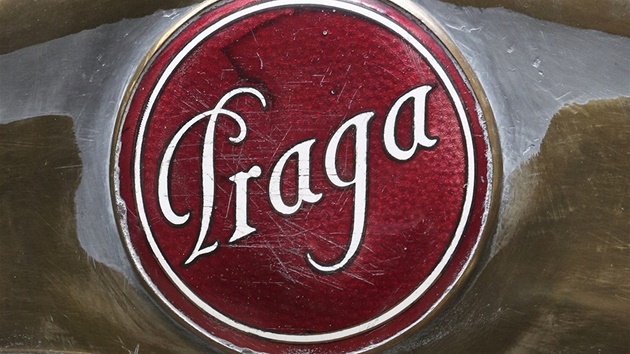 Znak pragovky z roku 1913, na chladii Praga Alfa.
