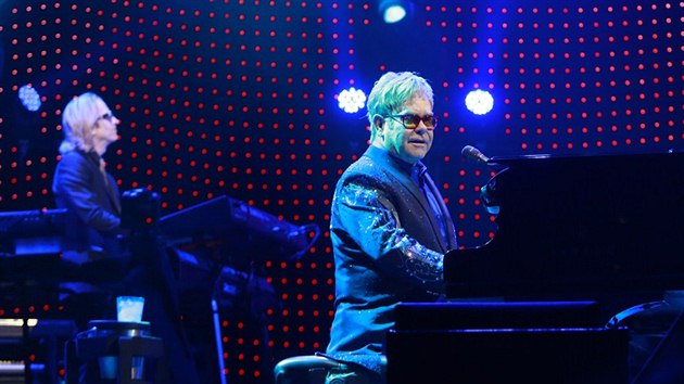 Elton John vystoupil 18.12. 2013 v prask O2 arn.