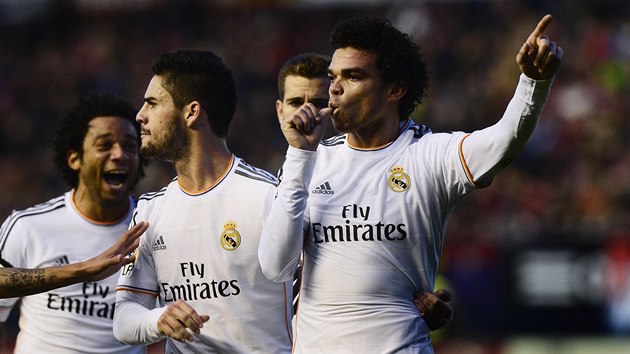 VYROVNN V 80. MINUT. Obrnce Pepe zajistil Realu Madrid v Pamplon alespo bod.