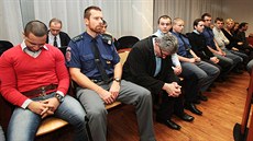 Za p�epadení vily litom��ického podnikatele Jaroslava Papou�ka p�ed soudem...