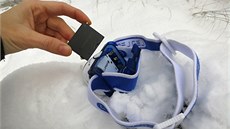 Li-Ion akumulátor lze nabíjet mimo �elovku, ale m��ete ho i vym�nit za t�i...