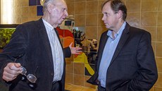 P�edseda Rady �T Milan Uhde a generální �editel �T Petr Dvo�ák (11. prosince...