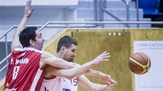 Momentka z basketbalového utkání Svitavy - Jind�ich�v Hradec.