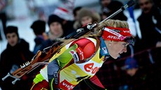 Biatlonistka Gabriela Soukalová p�i sprintu Sv�tového poháru ve francouzském
