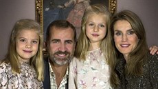 panlský princ Felipe, jeho manelka Letizia a dcery Sofia a Leonor (16....