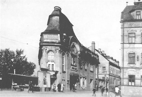 KIno Sofia na zábru z roku 1925.